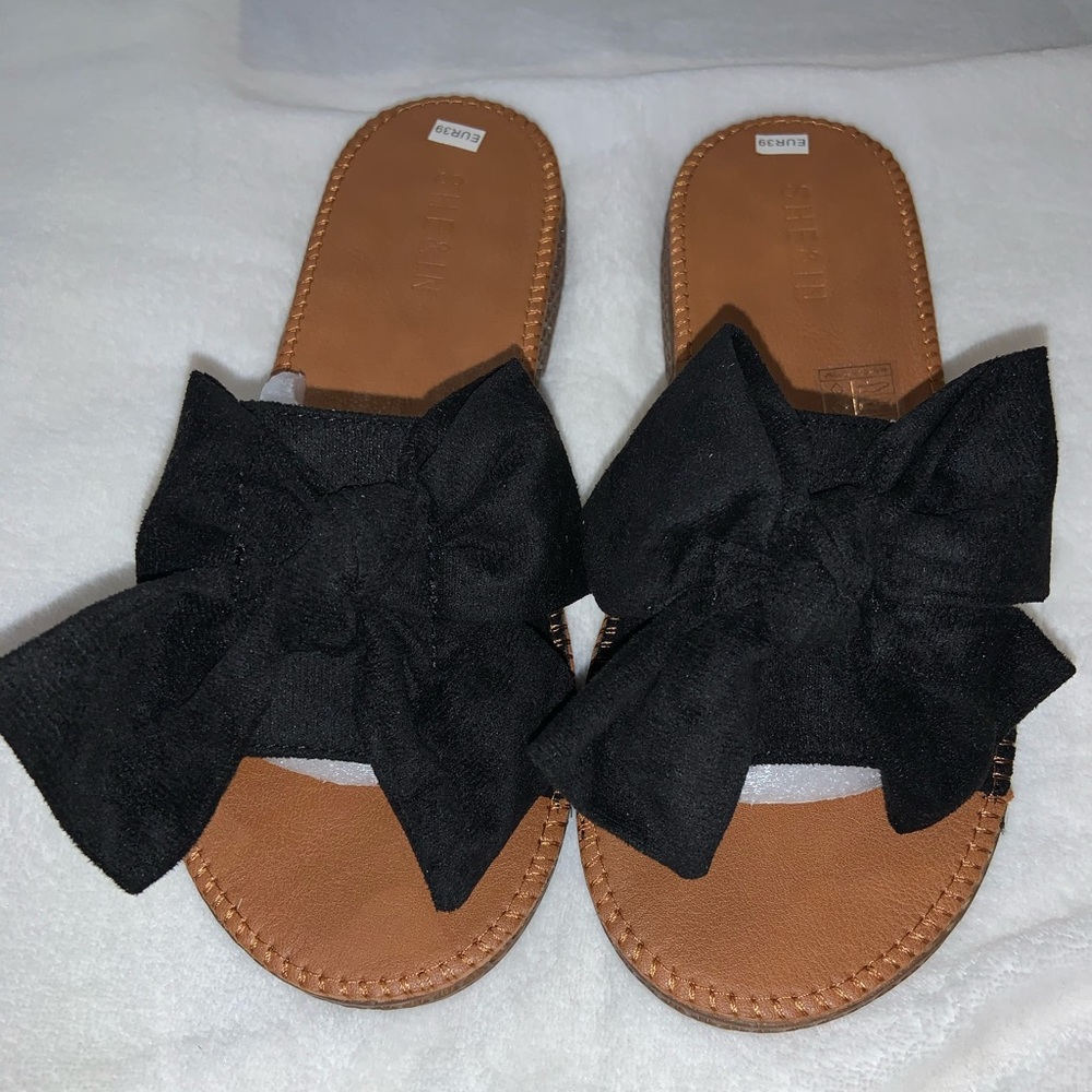 Sandals - Picture 2 of 2